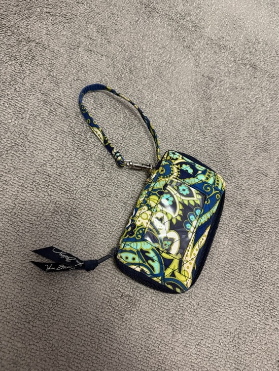 Vera Bradley Handbags - Vera Bradley clutch/wristlet